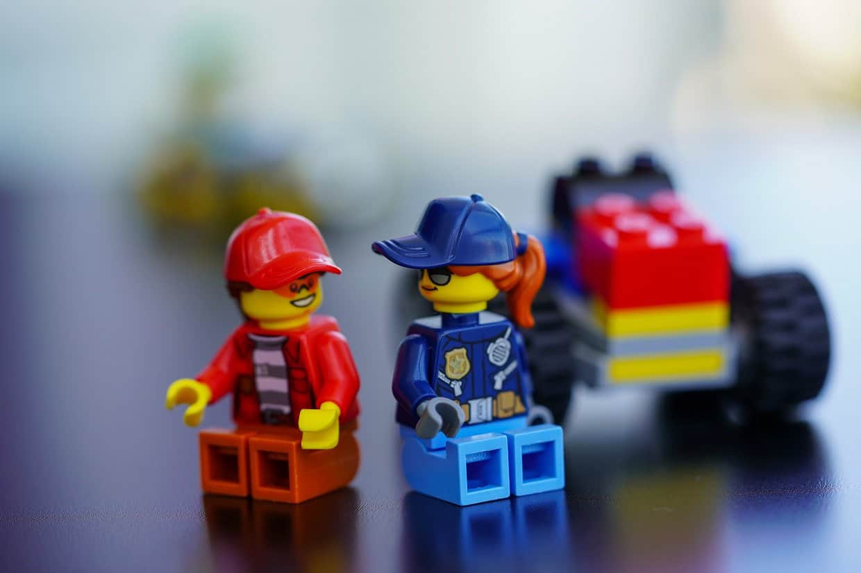 Nowoczesna kampania LEGO „Dziewczynki mogą wszystko” – skuteczna walka ze stereotypami?