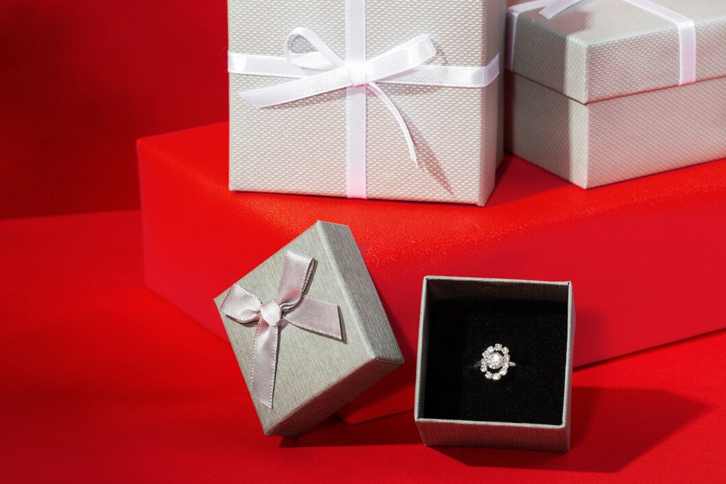 Personalizacja pudełek prezentowych – jak unikalne opakowania wpływają na odbiór marki